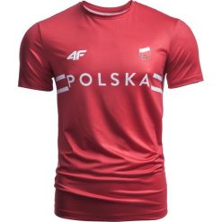 Koszulka funkcyjna męska Polska Pyeongchang 2018 TSMF900 - czerwony wiśniowy. Czerwone t-shirty męskie marki 4f, m, z napisami, z poliesteru. Za 129,99 zł.