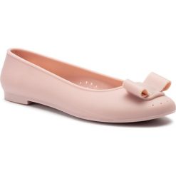 Baleriny BASSANO - WP41-120360 Pink. Różowe baleriny damskie Bassano, bez wzorów, z tworzywa sztucznego, bez obcasa. W wyprzedaży za 19,99 zł.