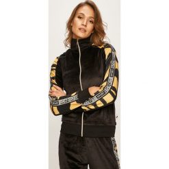 Roberto Cavalli Sport - Bluza. Czarne bluzy sportowe damskie Roberto Cavalli Sport, s, z aplikacjami, z elastanu, bez rękawów, bez kaptura. W wyprzedaży za 949,90 zł.