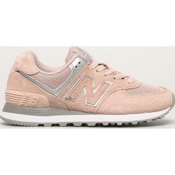 New Balance - Buty WL574EQ. Różowe buty sportowe damskie New Balance, bez wzorów, ze skóry, sportowe. W wyprzedaży za 299,90 zł.