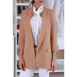Marynarka LORIAS BEIGE. Brązowe marynarki damskie IVET, bez wzorów. W wyprzedaży za 129,00 zł.