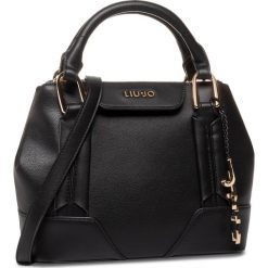 Torebka LIU JO - Xs Double Zip Satche AA0121 E0064 Nero 22222. Czarne torebki klasyczne damskie Liu Jo, z aplikacjami, ze skóry ekologicznej, klasyczne, duże, zdobione, bez dodatków. W wyprzedaży za 389,00 zł.