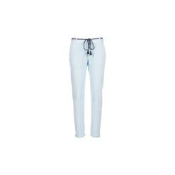 Chinosy damskie: Chinos Ikks ALTAMAHA