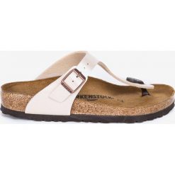 Birkenstock - Japonki Gizeh. Białe klapki damskie Birkenstock, bez wzorów, ze skóry, bez obcasa, na obcasie. W wyprzedaży za 249,90 zł.