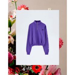 Fioletowa bluza Pull&Bear by Rosalía. Fioletowe bluzy damskie marki Pull&Bear. Za 99,90 zł.