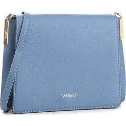 Torebka TWINSET - Tracolla Grande AA8PGC Azzurro 01797. Niebieskie listonoszki damskie marki Twinset, ze skóry. W wyprzedaży za 1009,00 zł.