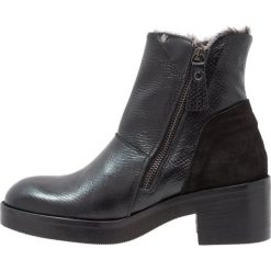 Lilimill Botki na platformie alce nero. Czarne buty zimowe damskie lilimill, z materiału, na platformie. W wyprzedaży za 530,10 zł.