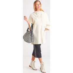 PŁASZCZ CERA weekend max mara. Płaszcze damskie Weekend Max Mara, bez wzorów. W wyprzedaży za 1847,30 zł.
