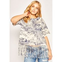 Bluzka Desigual Isla 20SWTKCO. Bluzki damskie Desigual, s, bez wzorów, z bawełny, bez kołnierzyka, bez rękawów. W wyprzedaży za 219,00 zł.