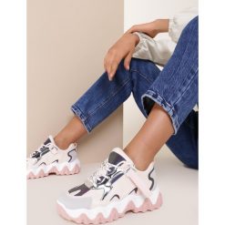 Różowe Sneakersy Aenwyn. Różowe sneakersy damskie Renee. Za 109,99 zł.