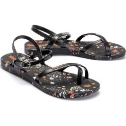 IPANEMA 82521 FASHION SAND VI F 20766 black, sandały damskie. Czarne sandały damskie Ipanema, bez wzorów, bez obcasa, bez zapięcia. W wyprzedaży za 77,50 zł.