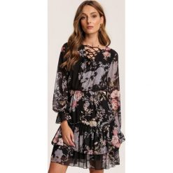 Czarna Sukienka Jynsea. Czarne sukienki damskie Renee, s, bez wzorów, bez kołnierzyka, bez rękawów, mini. Za 129,99 zł.