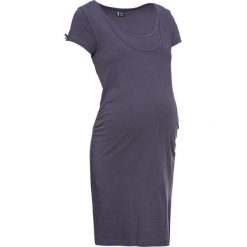Koszula nocna ciążowa i do karmienia bonprix jagodowy. Fioletowe koszule nocne ciążowe marki bonprix, bez wzorów, z bawełny, moda ciążowa, bez rękawów. Za 54,99 zł.