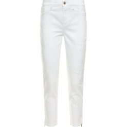 Jeansy Skinny Fit Guess W0GA18 D2G6G. Białe jeansy damskie Guess. Za 469,00 zł.