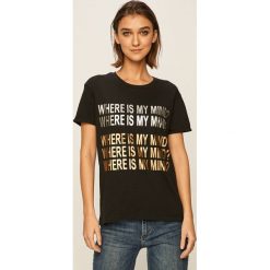 Silvian Heach - T-shirt. Czarne bluzki damskie Silvian Heach, s, z nadrukiem, z bawełny, z okrągłym kołnierzem. W wyprzedaży za 99,90 zł.