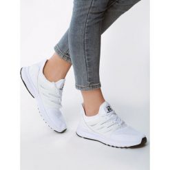 Białe Buty Sportowe Blossom Spring. Białe buty sportowe damskie Born2be, bez wzorów, sportowe. Za 99,99 zł.