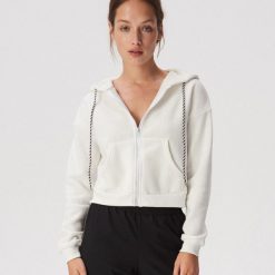 Bluza z wiązanym kapturem - Kremowy. Białe bluzy damskie Sinsay, xl, bez wzorów, bez rękawów. Za 39,99 zł.