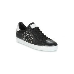 Buty Roberto Cavalli KALE. Czarne trampki męskie Roberto Cavalli, bez wzorów, bez zapięcia. Za 1055,20 zł.