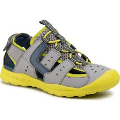 Sandały GEOX - J Vaniett B. B J025XB 0CE15 C0666 D Grey/Lime. Szare sandały chłopięce Geox, ze skóry ekologicznej, bez zapięcia. W wyprzedaży za 169,00 zł.