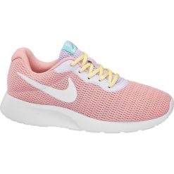 Sneakersy damskie Nike Tanjun NIKE różowe. Różowe sneakersy damskie Nike, z materiału. Za 279,90 zł.