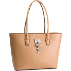 Torebka DKNY - Elissa R84AH930 Latte LAT. Brązowe torebki klasyczne damskie DKNY, bez wzorów, ze skóry, klasyczne, bez dodatków. W wyprzedaży za 669,00 zł.