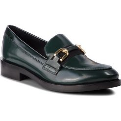 Półbuty GEOX - D Brogue A D842UA 00038 C3259 Dk Forest/Black. Zielone półbuty damskie Geox, na co dzień, z aplikacjami, ze skóry, bez obcasa, na obcasie, bez zapięcia. W wyprzedaży za 369,00 zł.