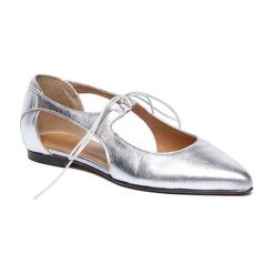 Skórzane baleriny w kolorze srebrnym. Baleriny damskie Tosca Blu, Bagatt. W wyprzedaży za 219,95 zł.