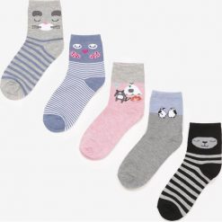 5-pack Mix kolorów Skarpety Lilinney. Skarpetki damskie Born2be, bez wzorów. Za 24,99 zł.