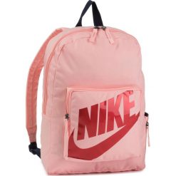 Plecak NIKE - BA5928 697 Różowy. Różowe plecaki męskie Nike, bez wzorów, z materiału, sportowe. Za 99,00 zł.