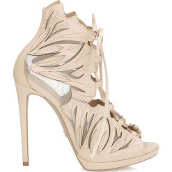 Czółenka: Beżowe czółenka peep toe