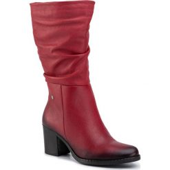 Kozaki MACIEJKA - 04309-23/00-3 Bordo. Czerwone kozaki damskie Maciejka, na wysokim obcasie. W wyprzedaży za 299,00 zł.