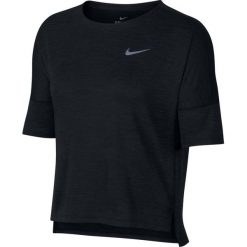 Koszulka Nike Dri-FIT Medalist Short-Sleeve Top W Grafitowo-Czarna. Szare topy damskie Nike, bez wzorów, ze skóry, bez kołnierzyka. Za 154,99 zł.