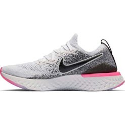 Buty "Epic React Flyknit" w kolorze szarym do biegania. Szare buty sportowe damskie z materiału, do biegania. W wyprzedaży za 319,95 zł.