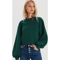 Bluza z balonowymi rękawami - Turkusowy. Niebieskie bluzy damskie Cropp, s, bez wzorów, bez rękawów, bez kaptura. Za 69,99 zł.