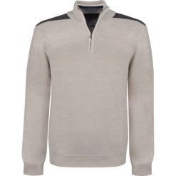 Trussardi Sweter "Camioner". Swetry męskie Trussardi, bez wzorów, ze stójką, bez kaptura. Za 289,00 zł.