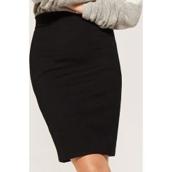 Spódnica basic - Czarny. Czarne spódniczki damskie House, s, bez wzorów. Za 39,99 zł.
