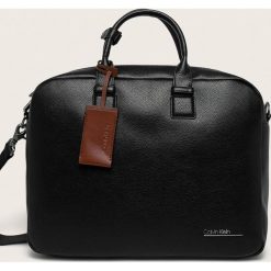 Calvin Klein - Torba. Czarne torby męskie skórzane Calvin Klein, w paski, z poliesteru, na ramię, małe. W wyprzedaży za 499,90 zł.
