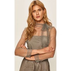 Red Valentino - Bluzka. Niebieskie bluzki damskie Red Valentino, bez wzorów, z poliamidu, eleganckie, z okrągłym kołnierzem, z długim rękawem. Za 1399,00 zł.