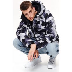 Kurtka dwustronna z kapturem. Szare kurtki męskie Top Secret, na lato, xl, bez wzorów, krótkie, z kapturem. W wyprzedaży za 89,99 zł.