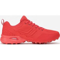 Czerwone Buty Sportowe Stafford. Czerwone buty sportowe męskie Born2be, bez zapięcia. W wyprzedaży za 119,99 zł.