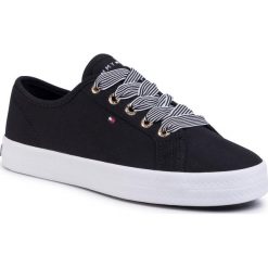 Tenisówki TOMMY HILFIGER - Essential Nautical Sneaker FW0FW04848 Black BDS. Czarne półbuty damskie TOMMY HILFIGER, bez wzorów, z gumy, bez zapięcia. Za 299,00 zł.