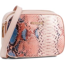 Torebka MONNARI - BAG2070-004 Pink. Różowe listonoszki damskie marki Monnari, bez wzorów, ze skóry ekologicznej, na ramię, bez dodatków. W wyprzedaży za 139,00 zł.