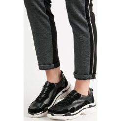 Czarne skÓrzane sneakersy. Czarne sneakersy damskie GOODIN, ze skóry. Za 151,90 zł.