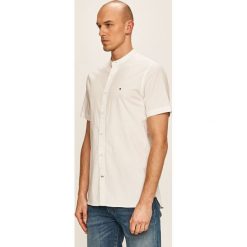 Tommy Hilfiger - Koszula. Białe koszule męskie TOMMY HILFIGER, s, bez wzorów, z elastanu, casualowe, ze stójką, bez rękawów. Za 299,90 zł.