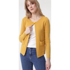 Żółty Kardigan Stacey. Żółte swetry damskie Born2be, s, bez wzorów. Za 89,99 zł.