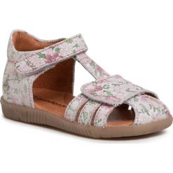 Sandały BUNDGAARD - Roberta BG202090G M Flower 925. Różowe sandały dziewczęce Bundgaard, ze skóry, bez zapięcia. W wyprzedaży za 279,00 zł.