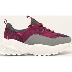 Desigual Sport - Buty. Fioletowe buty sportowe damskie Desigual Sport, bez wzorów, z materiału, sportowe. W wyprzedaży za 229,90 zł.