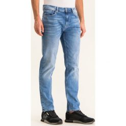 Jeansy Slim Fit Pepe Jeans Luke PM204402. Niebieskie jeansy męskie Pepe Jeans, m, bez wzorów. W wyprzedaży za 199,00 zł.