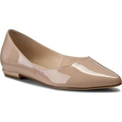 Baleriny HÖGL - 0-180004 Nude 1800. Brązowe baleriny damskie lakierowane HÖGL, z lakierowanej skóry, na płaskiej podeszwie. Za 459,00 zł.