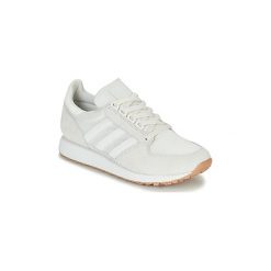 Buty adidas OREGON. Brązowe trampki i tenisówki damskie Adidas, bez wzorów, bez zapięcia. Za 349,00 zł.